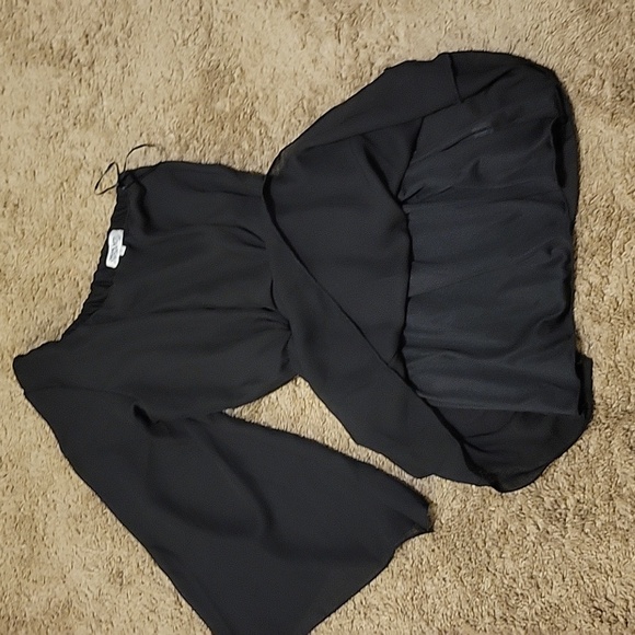 Off the Shoulder Top by TRAMP size L - Picture 8 of 8